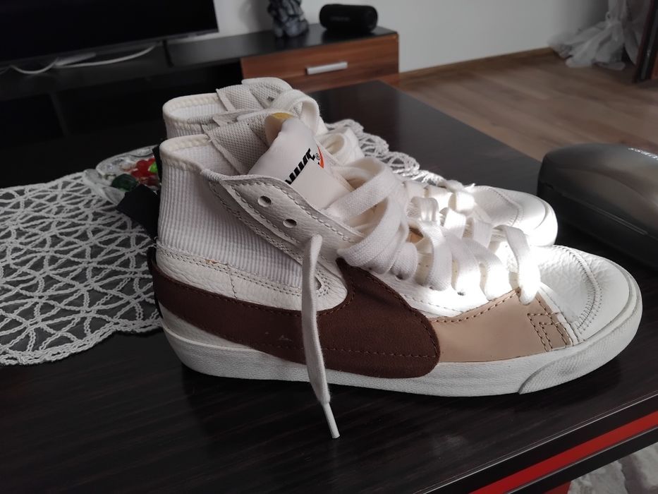 Оргинални кецове Nike Blazer Mid 77