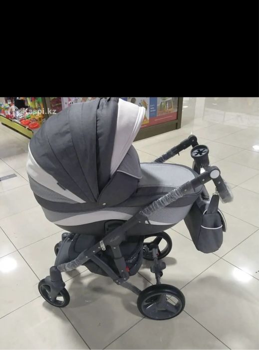 Продам коляску состояние хорошее