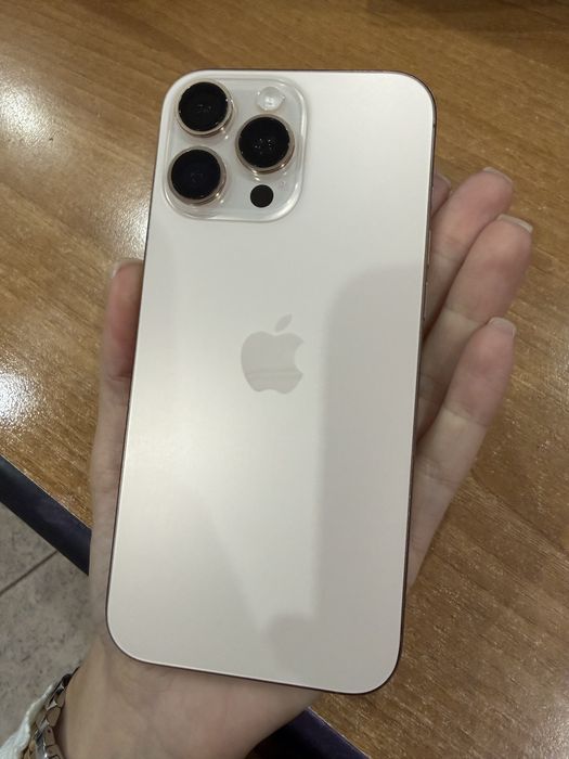 Vand iPhone 16 Pro Max, 256 gb Desert Titanium