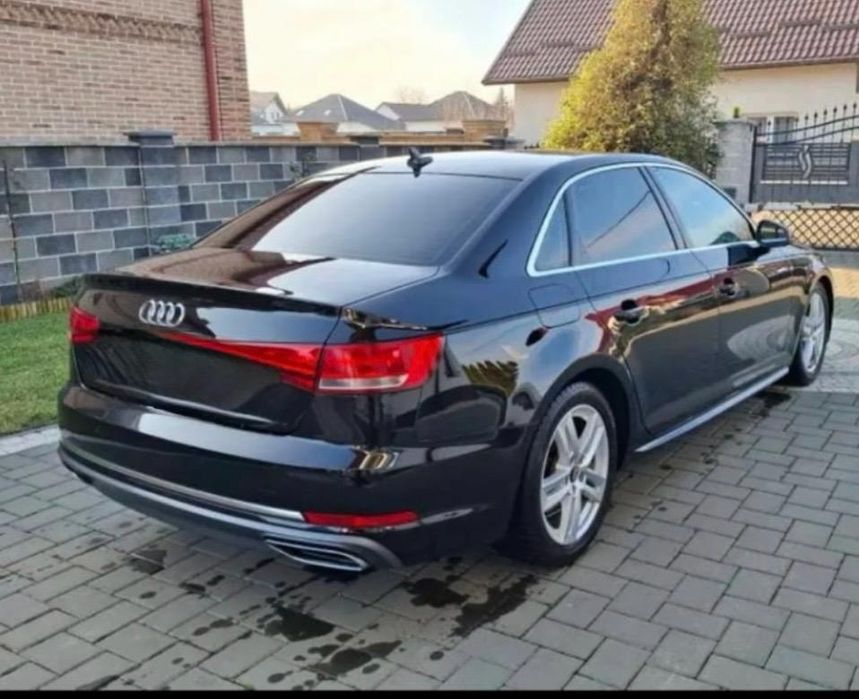 AUDI A4 2019 — imagine 4