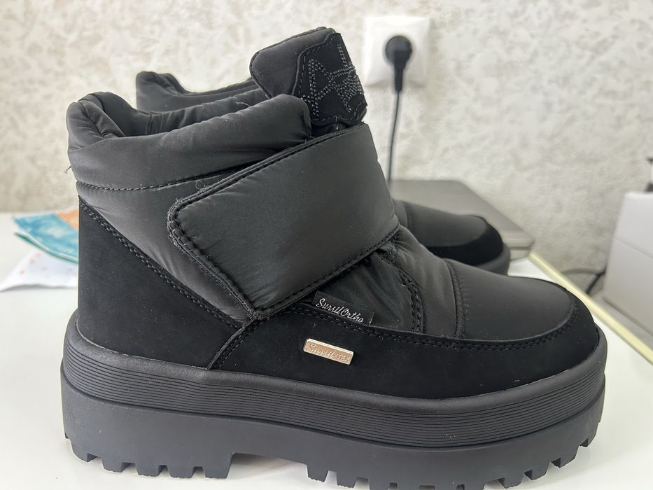 Продам детские сапоги (дутики)