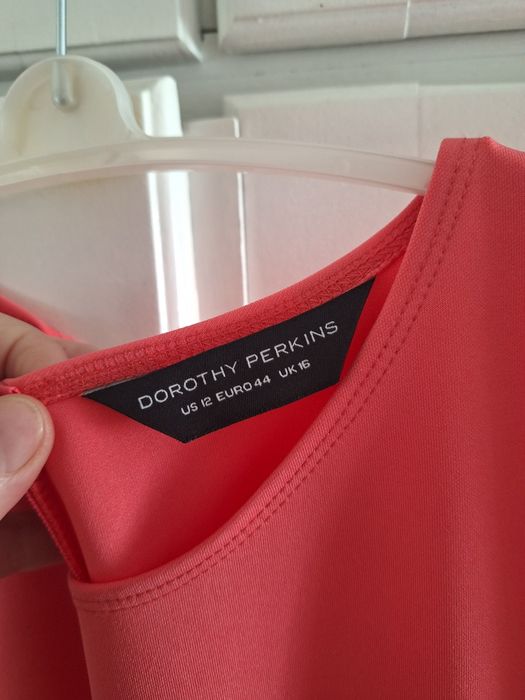 Rochita marimea 44 .roz inchis