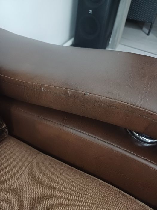 Продам диван в хорошем состоянии