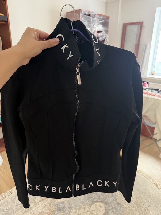 продам костюм blacky