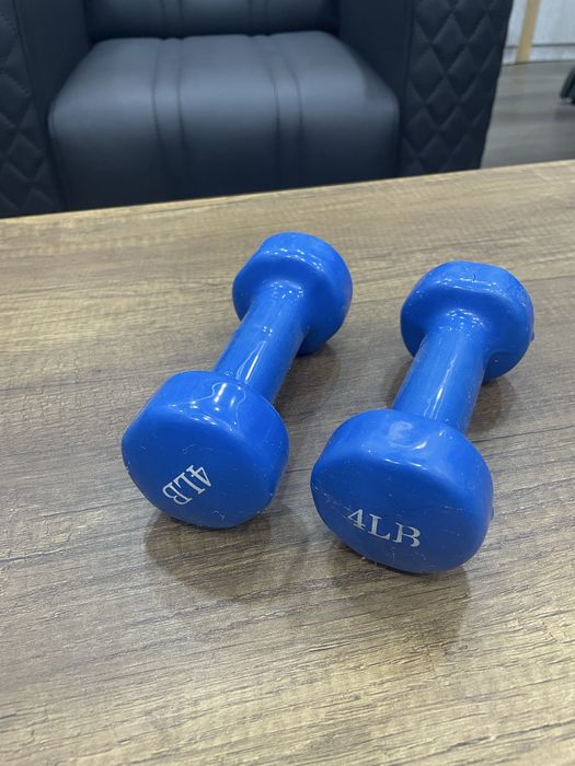 Продам гантели синие