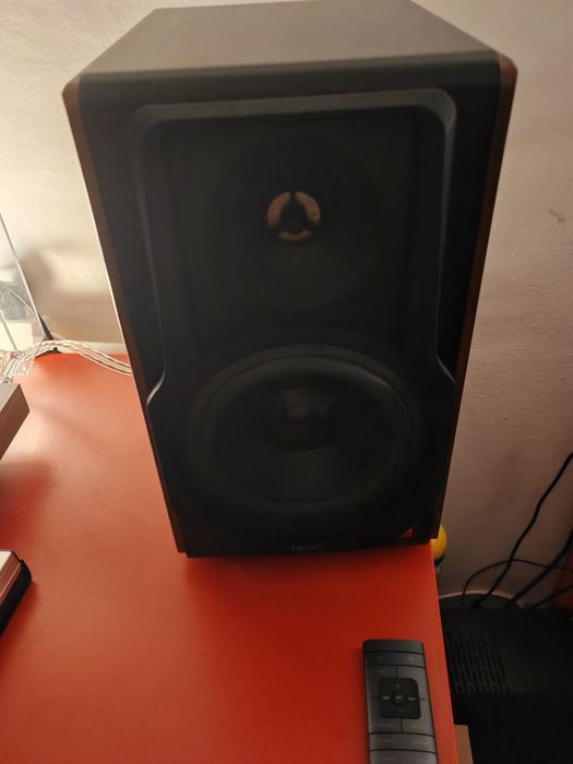 Edifier S3000 PRO + DAC SMSL RAW-MDA1 in stare impecabila atât tehnic cat și cosmetic. Ținute  la volum  încet.