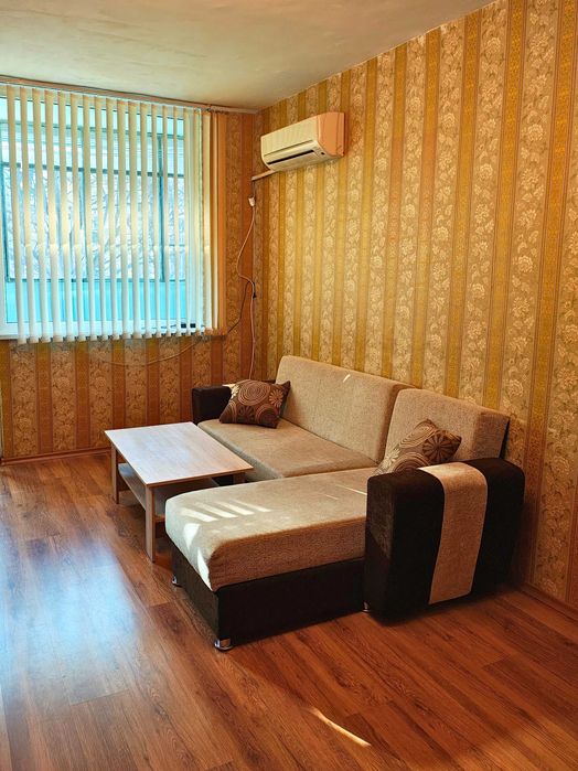 Дава се под наем Двустаен апартамент в Казанлък - 66 кв.м за 306 € - Снимка #1