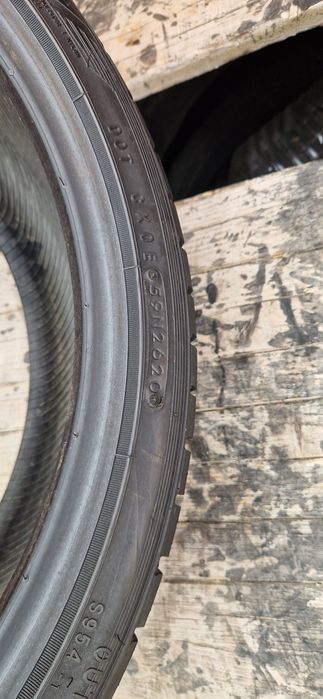 Set 4 Anvelope ca noi  Toyo 225 35 R19 M+S . Dot 2020