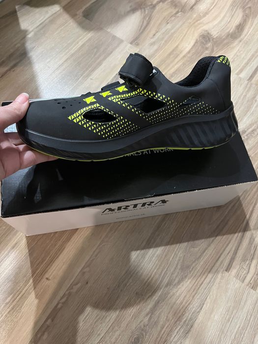 Bocanci/Sandale protectie noi