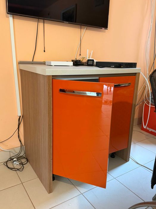 Set complet mobila bucatarie portocaliu lucios disponibila imediat