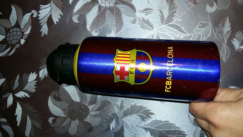 Алуминиева бутилка за вода