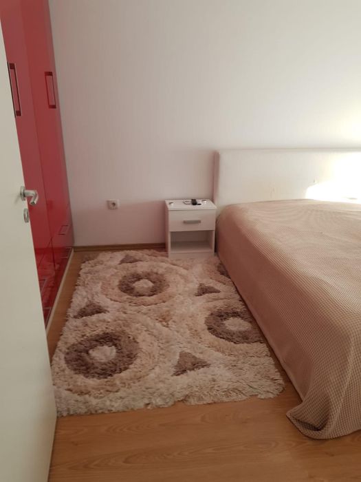 Proprietar - Inchiriez apartament 2 camere Avantgarden 3 cu parcare si