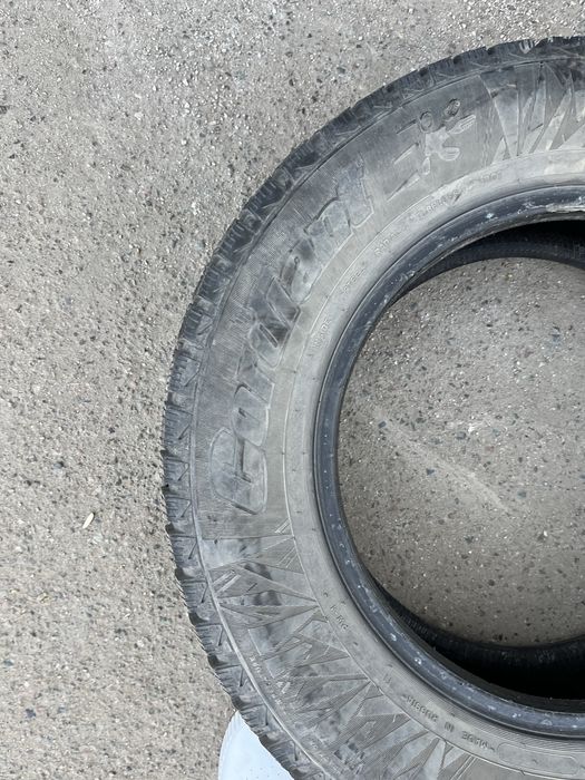 Автошины зимние 215/70/16