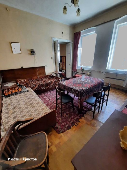 Продава се Етаж от къща в Шумен, Център - 156 кв.м за 769 €/кв.м - Снимка #2