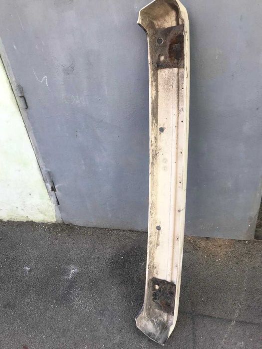 усилитель заднего бампера от Е34 БМВ.