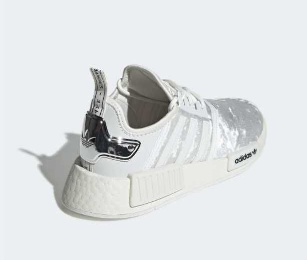 Оригинални дамски обувки ADIDAS NMD_R1 PARLEY EU40