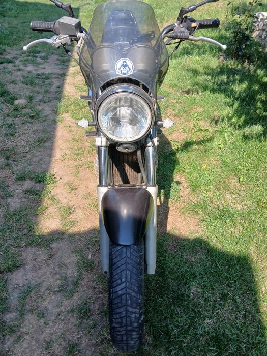 Motocicleta Suzuki vx800