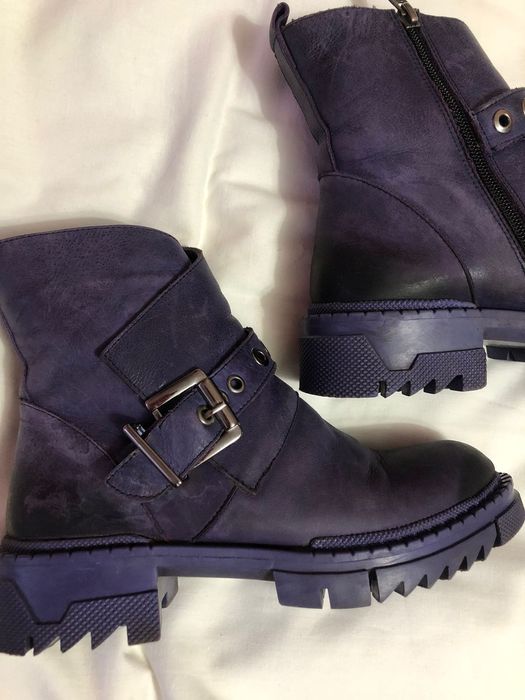 Продам ботинки женские