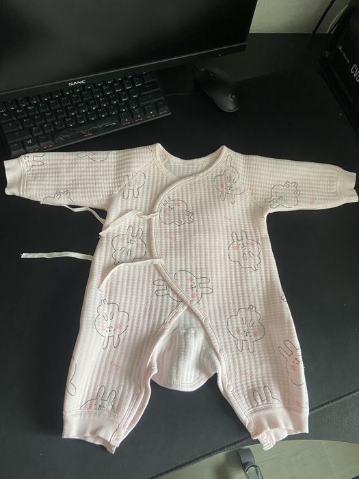 Детская одежда ( комбинезоны)