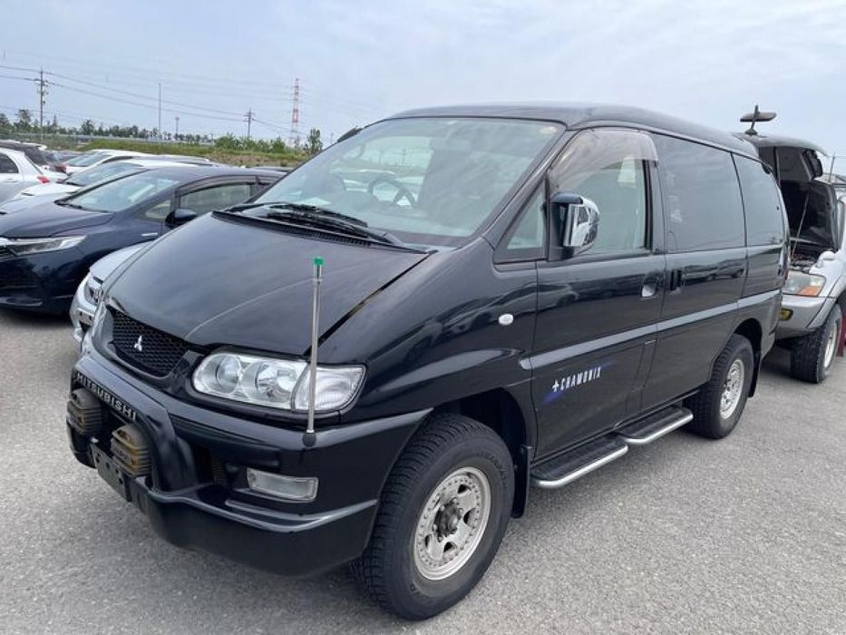 Митсубиси делика