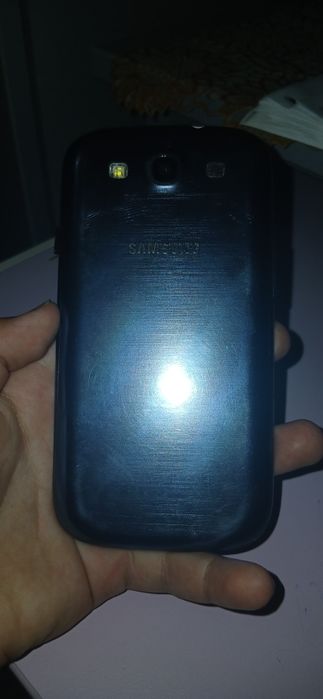 Vând telefon samsung s3 si yomi orange pentru piese