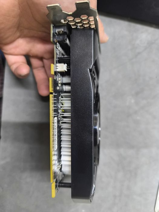 Видеокарта  Geforce GTX 1050Ti