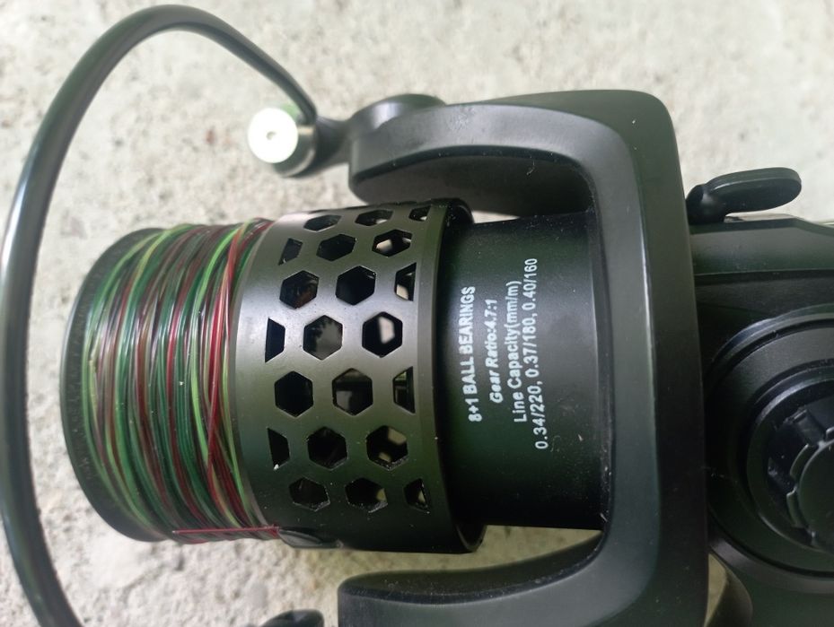 Две Риболовни макара две FL  VR-4000