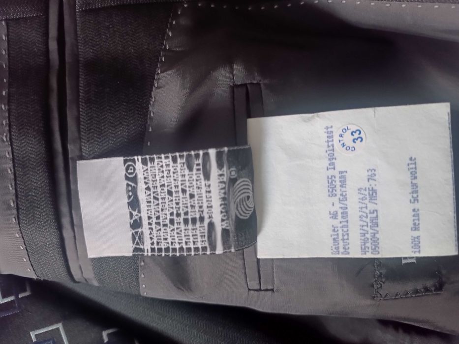 костюм мужской продам