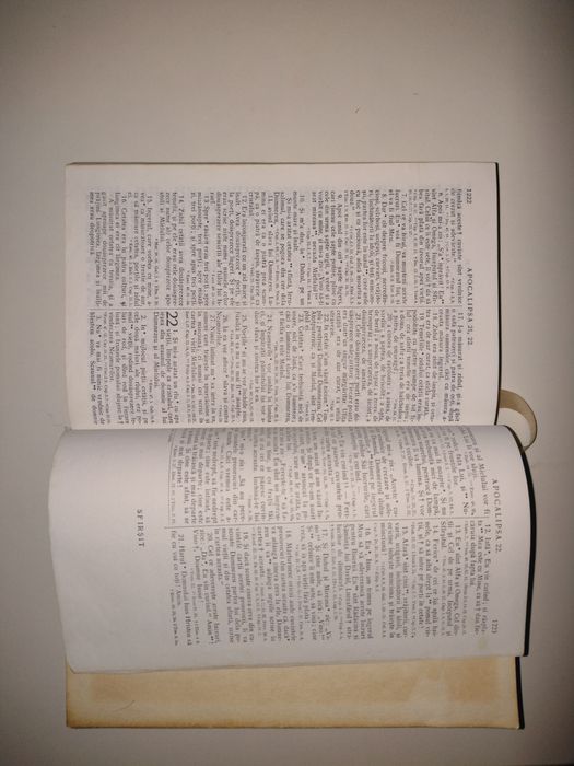 Vând Biblia cu Trimiteri - ediție veche