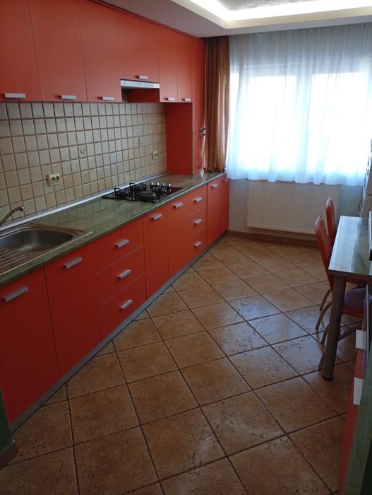 Apartament de inchiriat