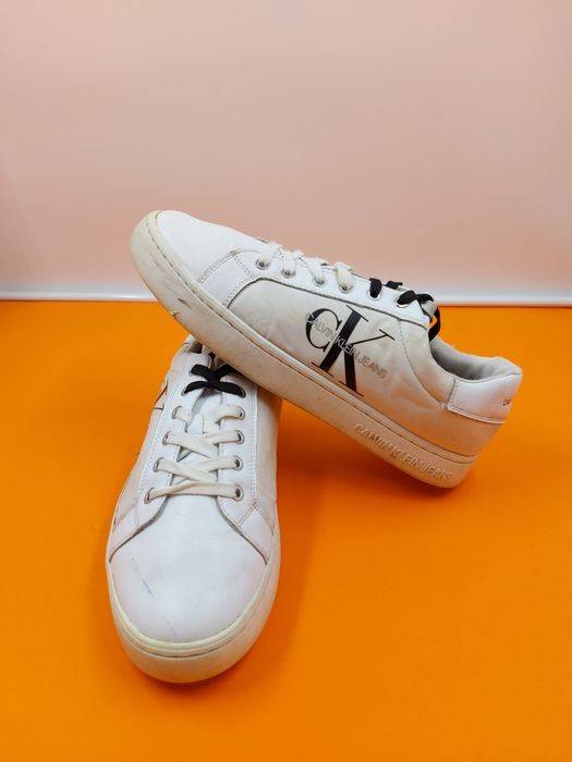 Calvin Klein номер 44 Оригинални мъжки кецове