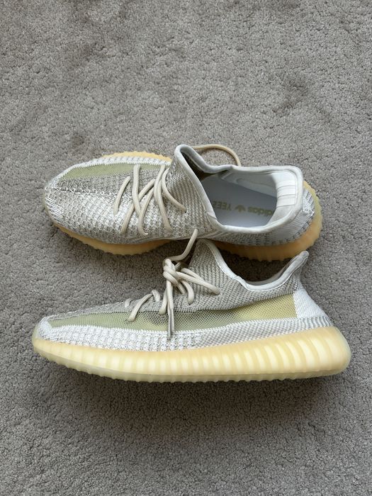 Yeezy Boost 350 V2