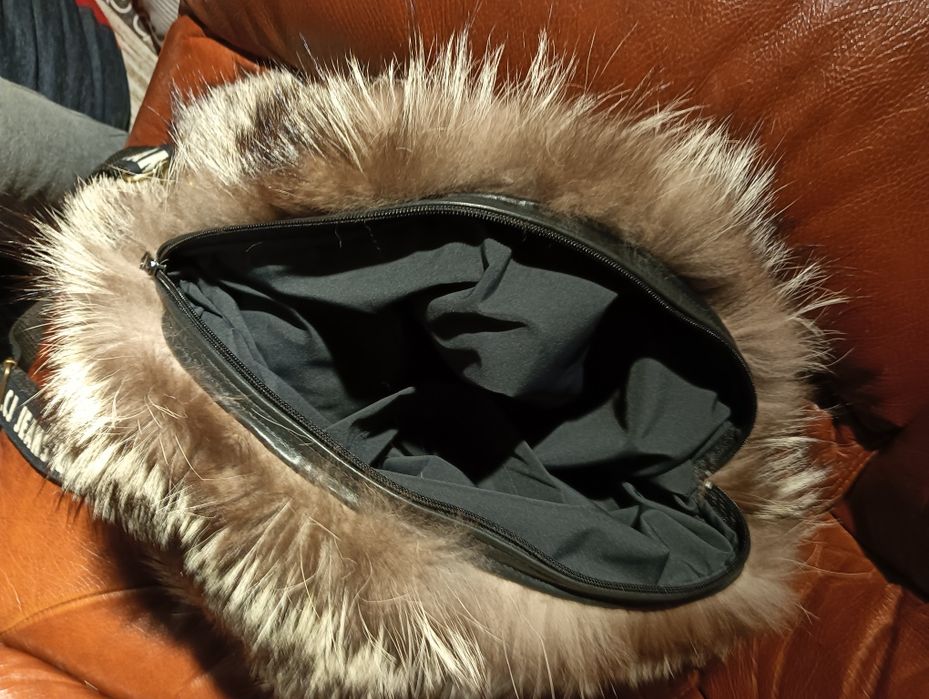 Geanta din vulpe argintie