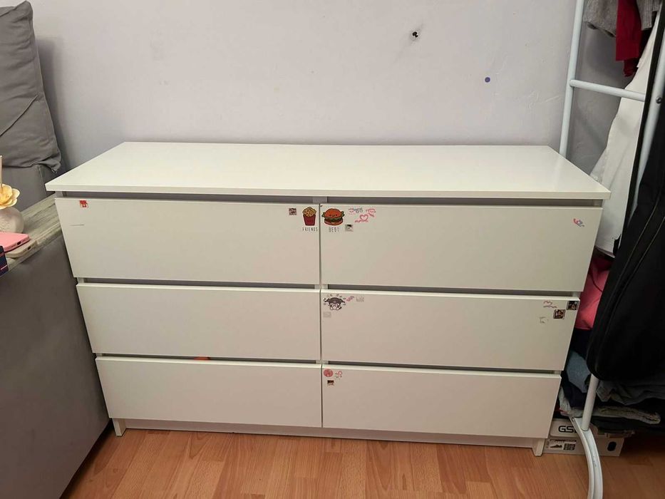 Продам Комод хорошем состоянии.длина 1,2м ширина 40см,высота 75см