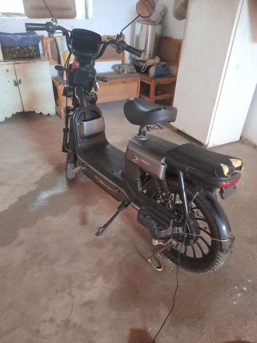Sukuter satiladi