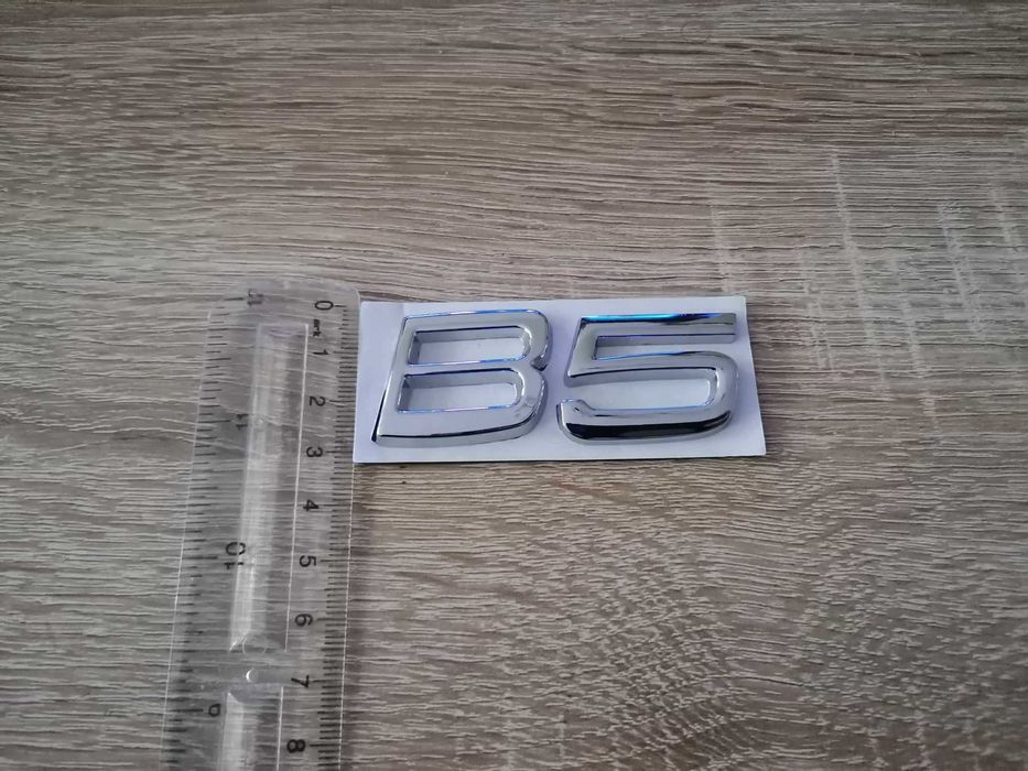 сребристи емблеми Волво Volvo B5