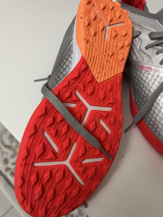 Ghete Fotbal VIRALTO III 3D AIR MESH TF Teren sintetic Gri Adulți