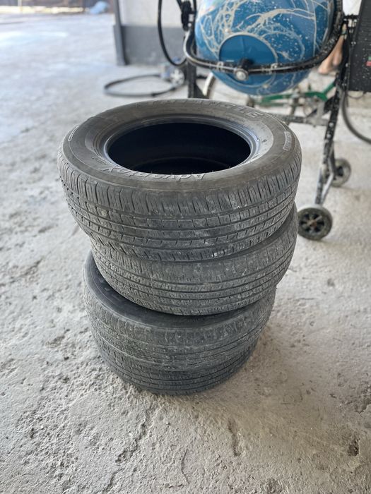 Шины летние (215/65R16)