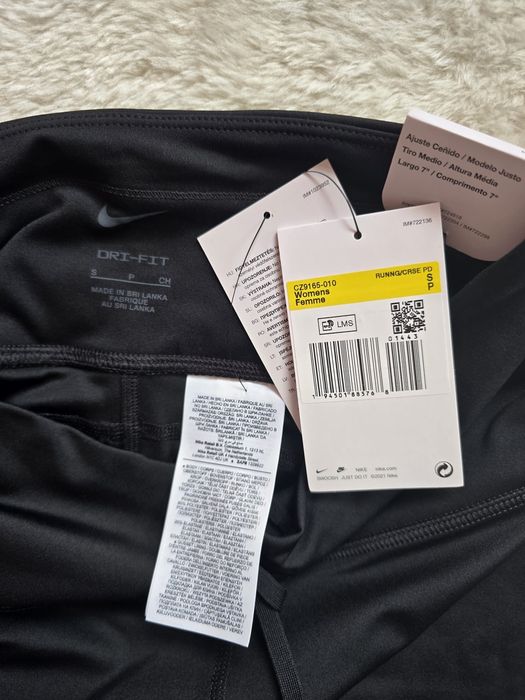 Оригинален Nike Dri-FIT дамски къс клин – НОВ с етикет – S