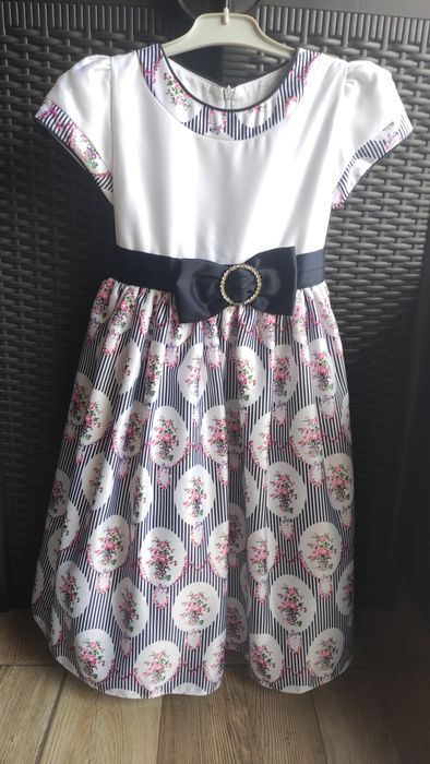 Rochiță fete pentru petreceri