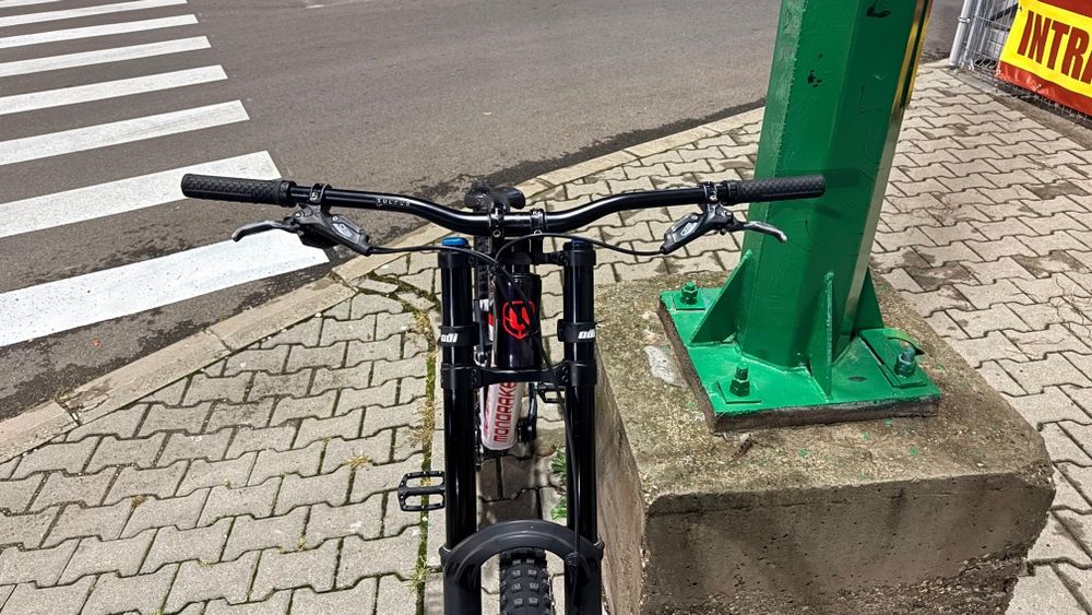 Bicicleta  Mondraker Summum 2022