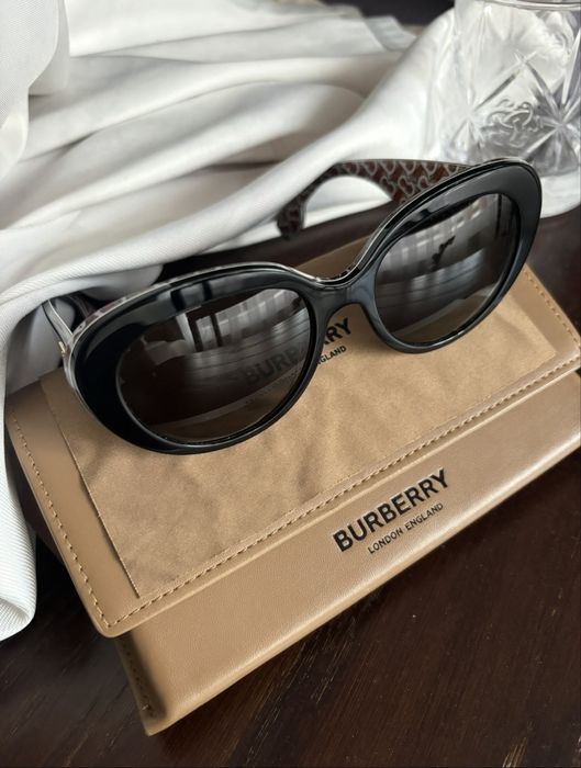 Burberry слънчеви очила