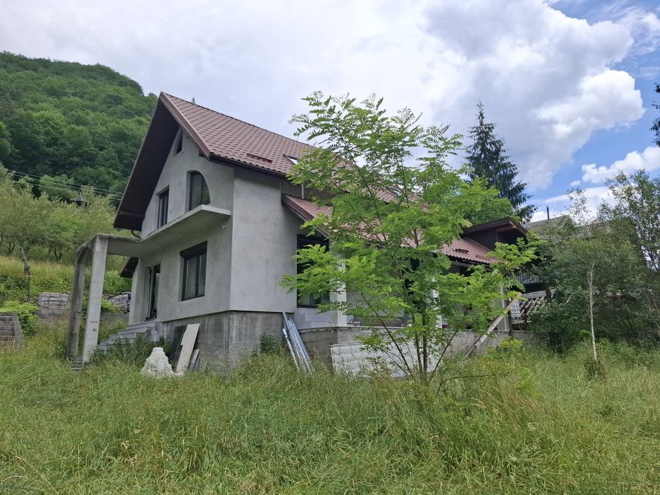 Casa de vacanta rastolita