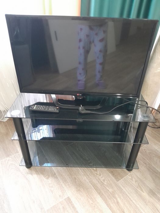 Продам телевизор