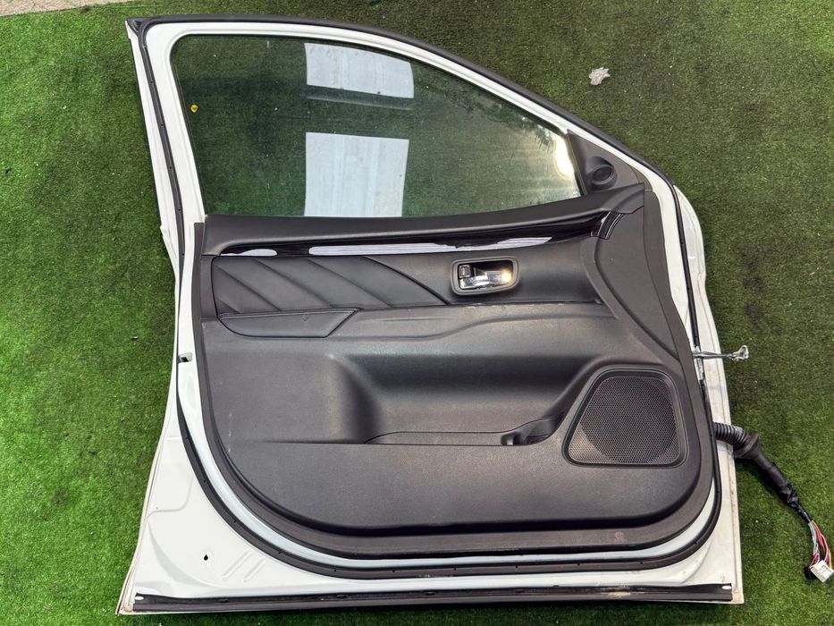 USA PORTIERA FATA STÂNGA MITSUBISHI OUTLANDER 3 2.0 BENZINA + ELECTRIC 2016 COD OEM 5700B859 2016-2021