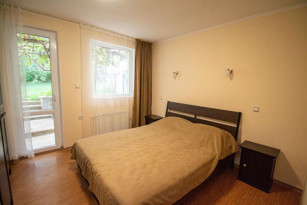 Дава се под наем Къща в София, Симеоново - 100 кв.м за 1095.99 € - Снимка #3