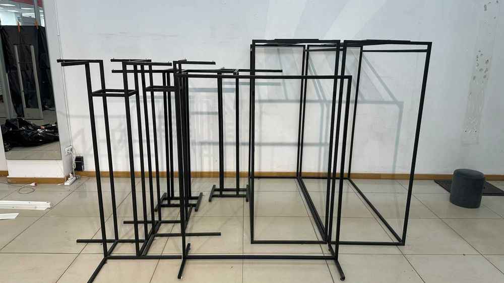 Продам торговое оборудование БУ