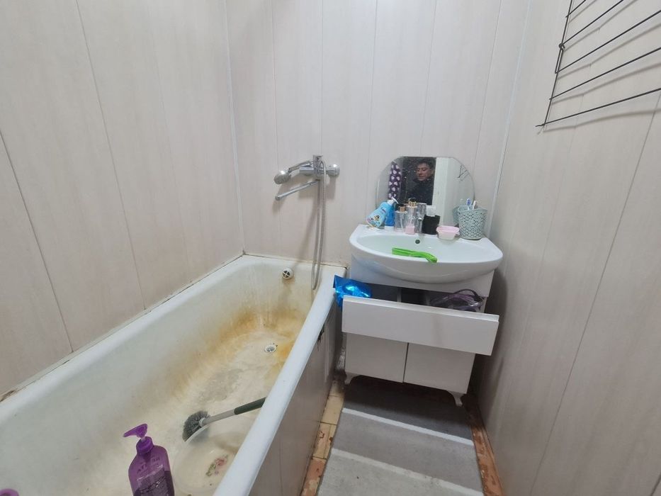 2 хона 5чи кават Ахунбабаевский массив за канал