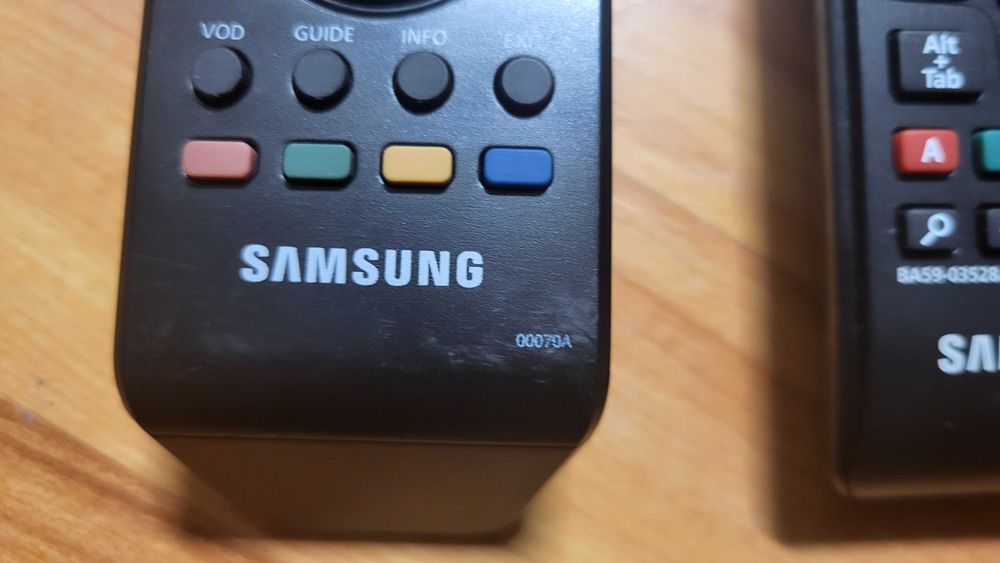 Samsung Telecomanda fuctionala 40 lei buc