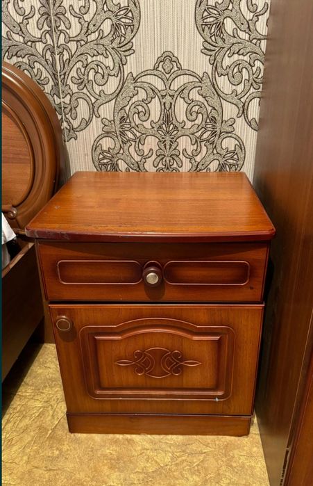 Спальный гарнитур